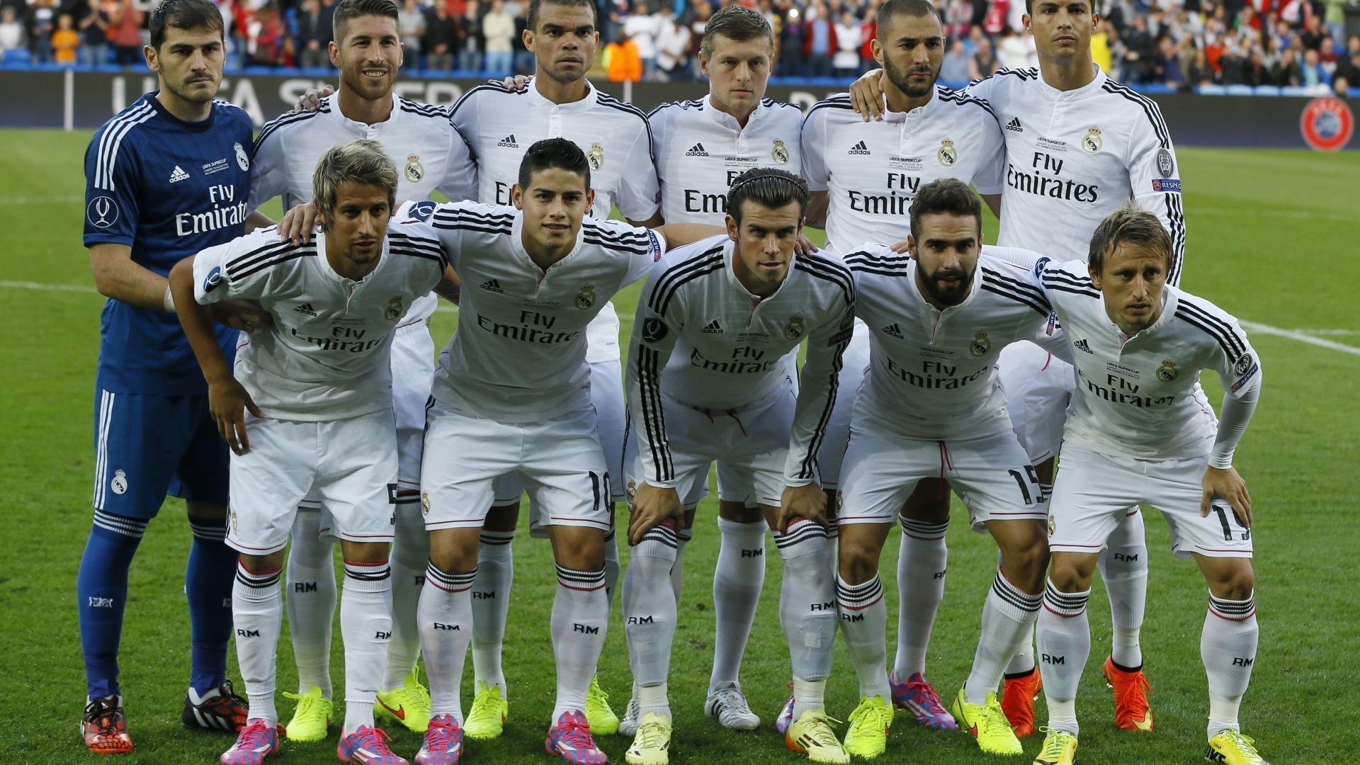 哈兰德梅开二度助曼城大胜，英超金靴之争再起波澜